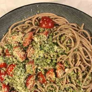 Opskrift på Pesto alla Trapanese med ingredienser fra SIKANI